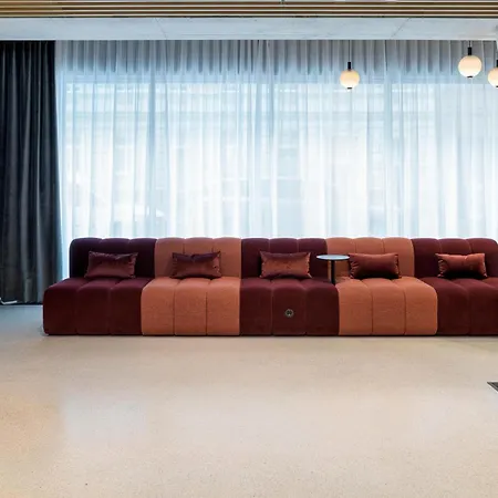 Radisson Red Hotel