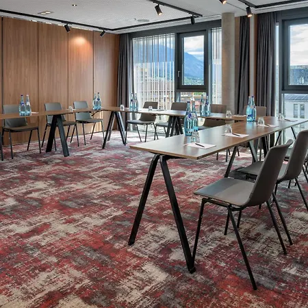 Hotel Radisson Red 4*